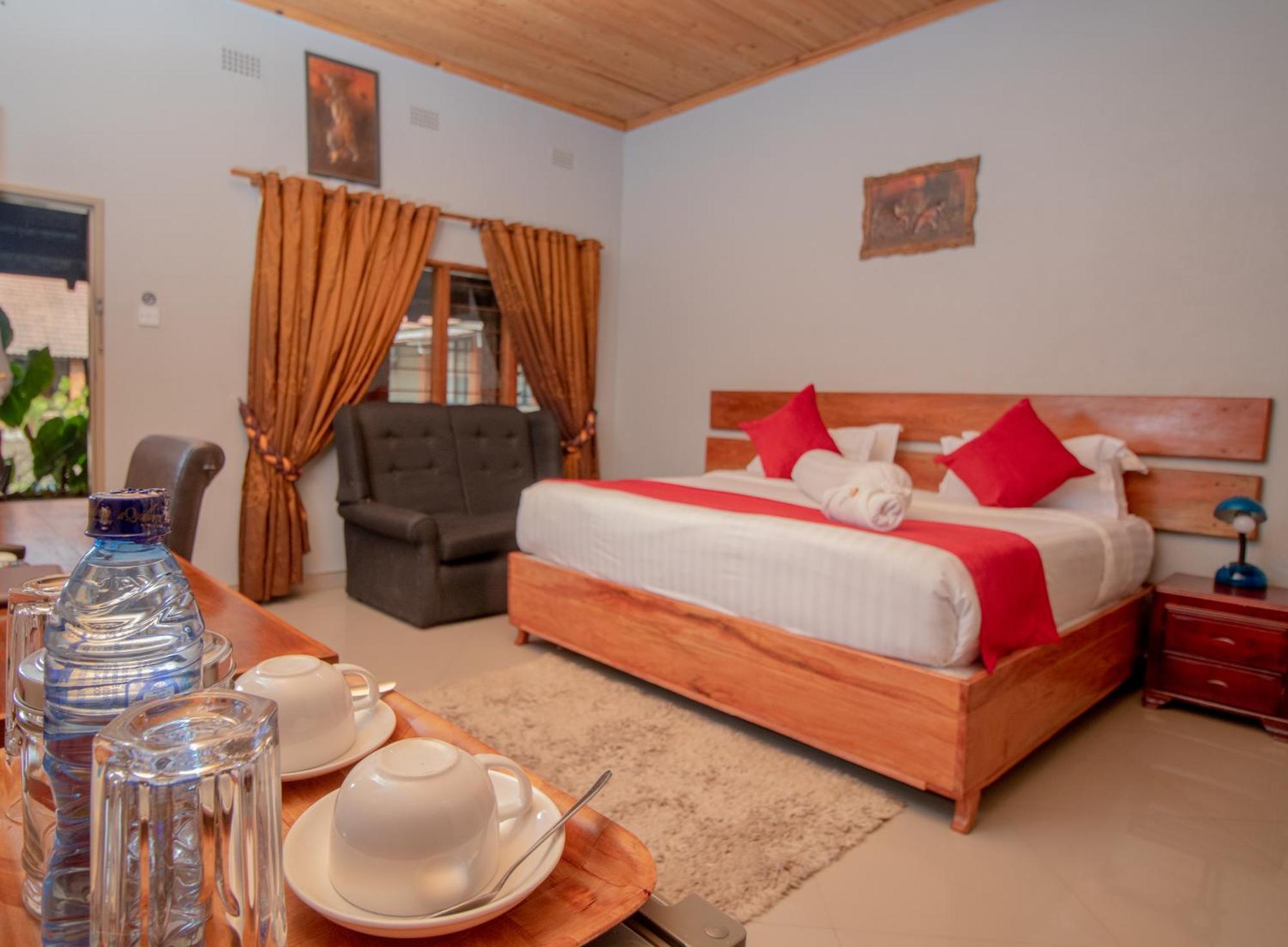 Sherbourne Lodge Kitwe Extérieur photo